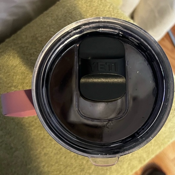 Yeti Rambler Vacuum Travel Mug with Stronghold Lid - 30 fl. oz.Ltd Edition Pink - Picture 2 of 7